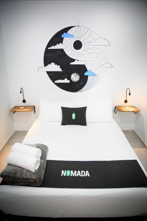 Nomada Beach Hostel- Isla Verde سان خوان المظهر الخارجي الصورة